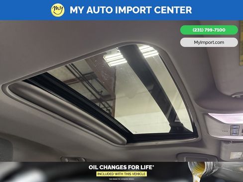 Used 2022 Toyota RAV4 XLE w/ Convenience Package image 32