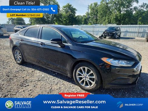 Used 2017 Ford Fusion SE w/ Fusion SE Technology Package FWD image 5