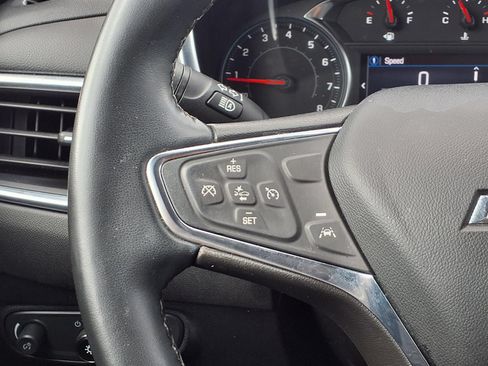 Used 2024 Chevrolet Equinox LT FWD image 16
