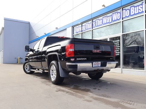 Used 2017 GMC Sierra 1500 SLE w/ SLE Value Package image 37