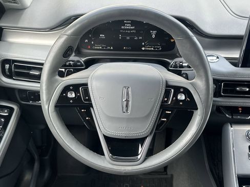 Used 2020 Lincoln Aviator Reserve w/ Elements Package Plus AWD/4WD image 19