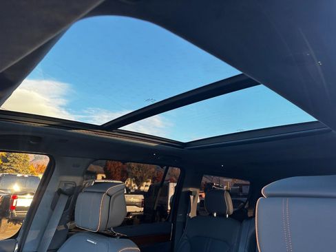 Used 2022 Jeep Grand Wagoneer Series II w/ Flexible Seating Group image 40