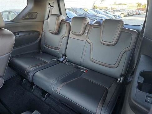 New 2025 Nissan Armada SL w/ Captain's Chari Seat Package image 14