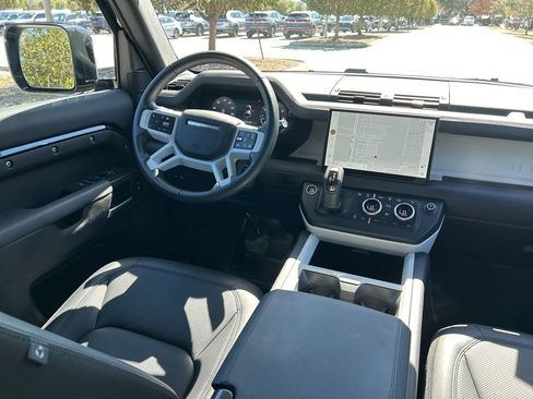 Used 2025 Land Rover Defender 110 S AWD/4WD image 9