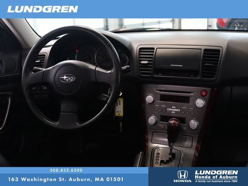 Used 2007 Subaru Legacy 2.5i Limited AWD/4WD image 4