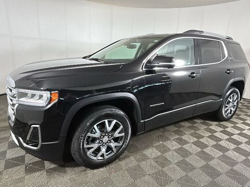 Used 2023 GMC Acadia SLT w/ Technology Package FWD image 8