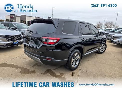 Certified 2025 Honda Pilot EX-L image 5
