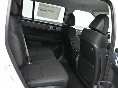 New 2026 Hyundai Santa Fe SE FWD image 12