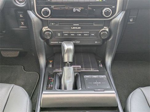 Certified 2023 Lexus GX 460 Premium w/ Premium Plus Package image 20