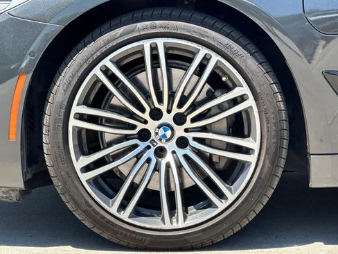Used 2018 BMW 530e RWD image 12