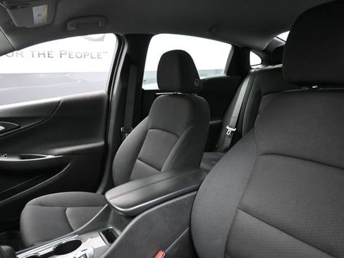 Used 2025 Chevrolet Malibu LT FWD image 17