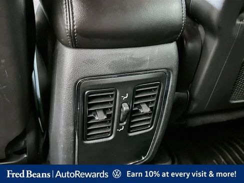 Used 2019 Jeep Grand Cherokee Laredo AWD/4WD image 29