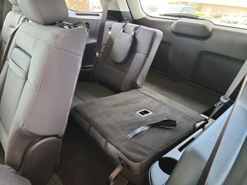 Used 2025 Ford Explorer Active RWD image 23