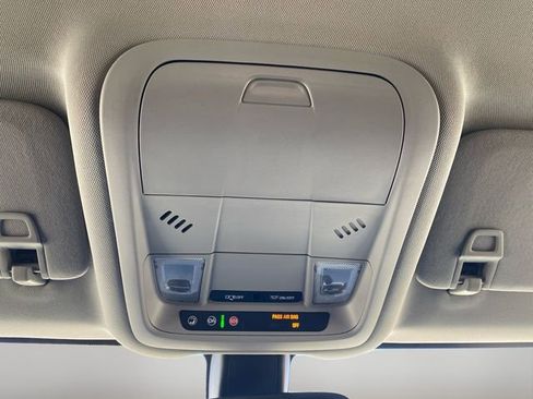 Used 2019 GMC Terrain SLE image 27