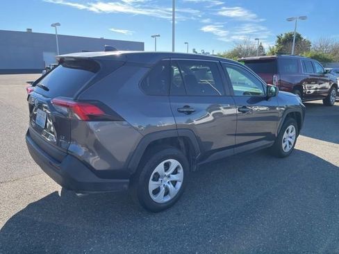 Used 2024 Toyota RAV4 LE image 5