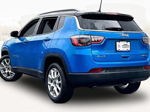 Used 2025 Jeep Compass Limited AWD/4WD image 4
