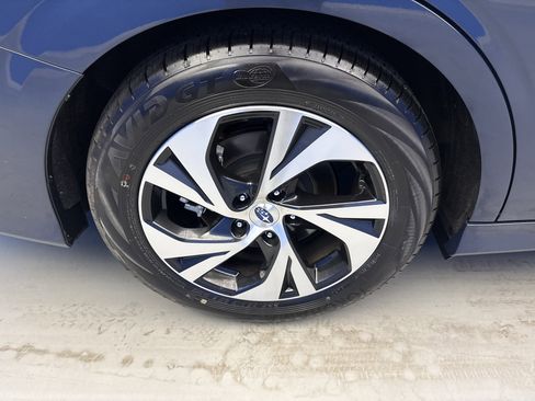 Used 2025 Subaru Legacy Premium AWD/4WD image 8