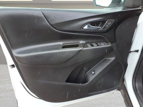 Used 2023 Chevrolet Equinox LT image 13