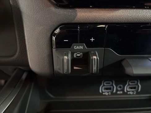 Used 2026 RAM 1500 Big Horn w/ Night Edition AWD/4WD image 26