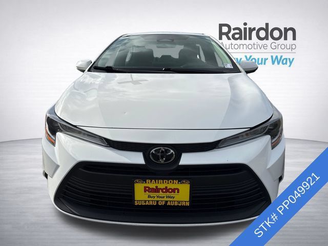 Used 2023 Toyota Corolla LE FWD image 2