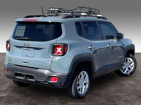 Used 2018 Jeep Renegade Latitude w/ Trailer Tow Group AWD/4WD image 2