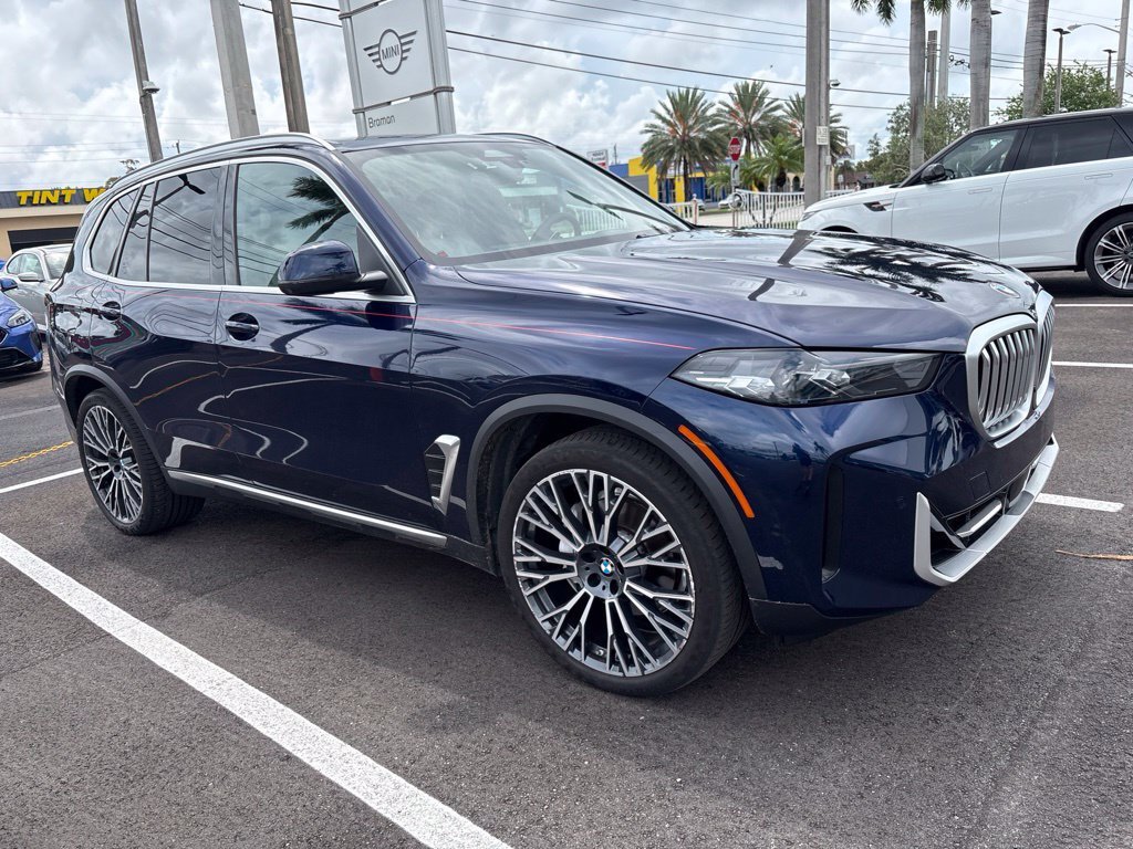 Used 2024 BMW X5 sDrive40i w/ Parking Assistance Package RWD image 10