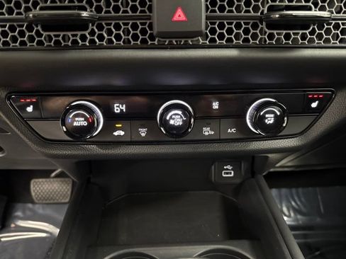 Used 2025 Honda HR-V Sport image 34