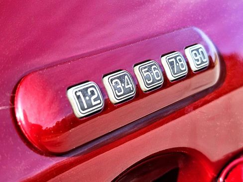 Used 2013 Ford Edge SEL image 15