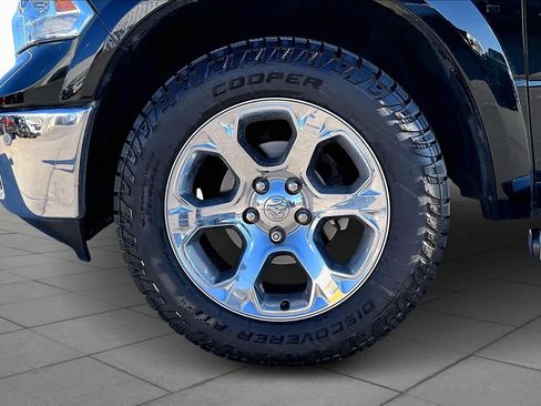 Used 2017 RAM 1500 Laramie w/ Convenience Group image 11