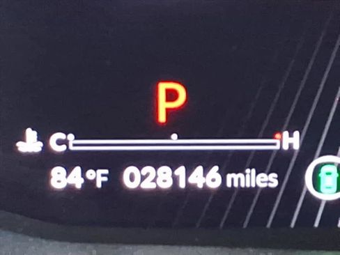 Used 2023 Acura MDX SH-AWD w/ Technology Package image 12