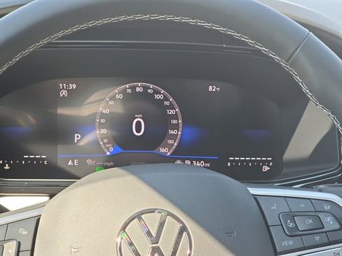 New 2025 Volkswagen Taos S image 18