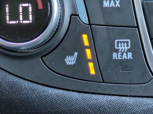 Used 2025 Chevrolet Malibu LT FWD image 21