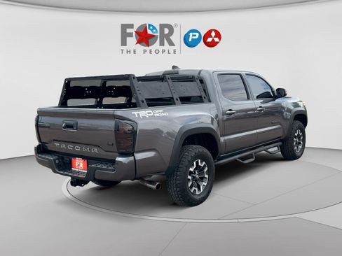 Used 2021 Toyota Tacoma TRD Off-Road w/ Technology Package RWD image 5