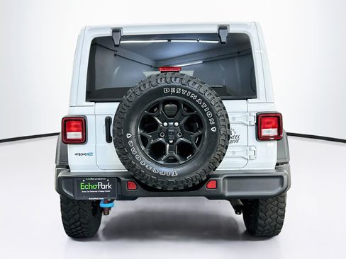 Used 2023 Jeep Wrangler Unlimited w/ Sun & Screen Package AWD/4WD image 7