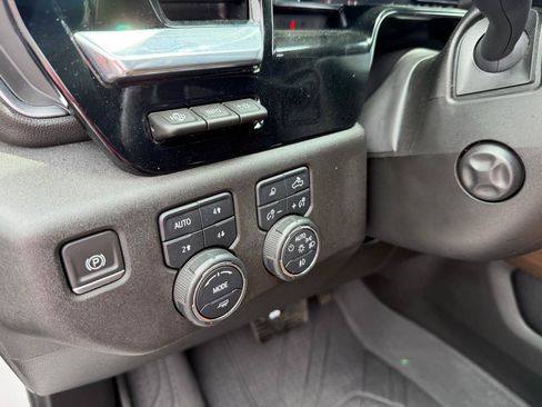 Used 2024 Chevrolet Silverado 1500 High Country AWD/4WD image 27