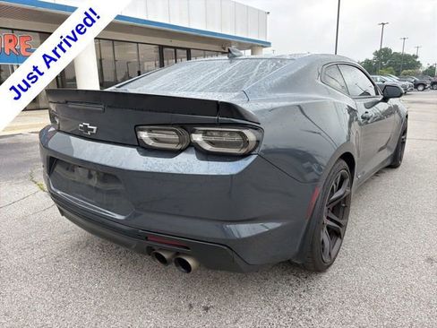 Used 2019 Chevrolet Camaro SS RWD image 4