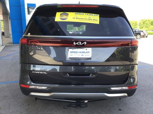 Used 2023 Kia Carnival SX Prestige FWD image 9