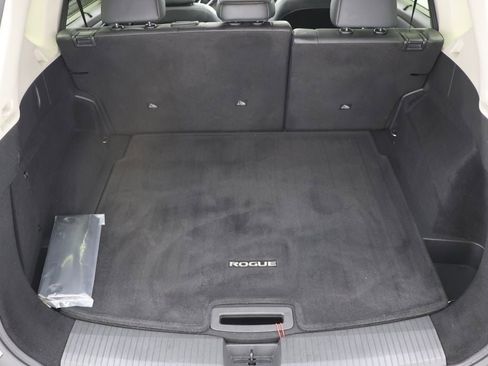 Used 2023 Nissan Rogue SV w/ SV Premium B Package image 30