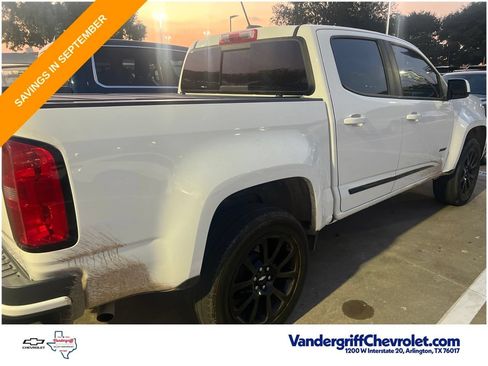 Used 2019 Chevrolet Colorado LT w/ Colorado RST Special Edition RWD image 11
