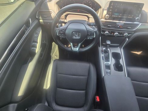 Used 2020 Honda Accord Sport image 9