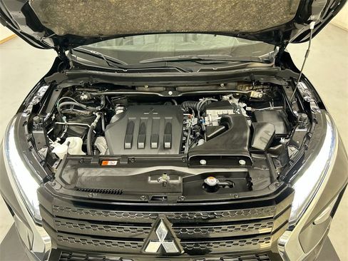 Used 2024 Mitsubishi Eclipse Cross SEL image 24