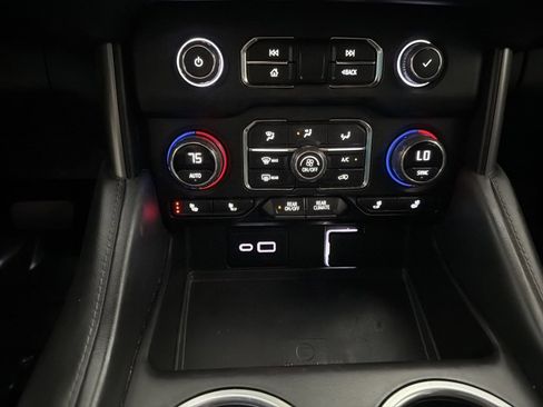 Used 2023 Chevrolet Tahoe Z71 w/ Off-Road Capability Package image 21