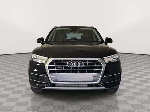 Used 2020 Audi Q5 2.0T Premium w/ Convenience Package AWD/4WD image 3