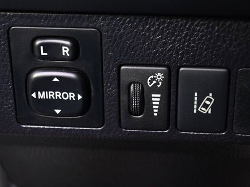 Used 2018 Toyota RAV4 LE w/ All Weather Liner Package FWD image 25