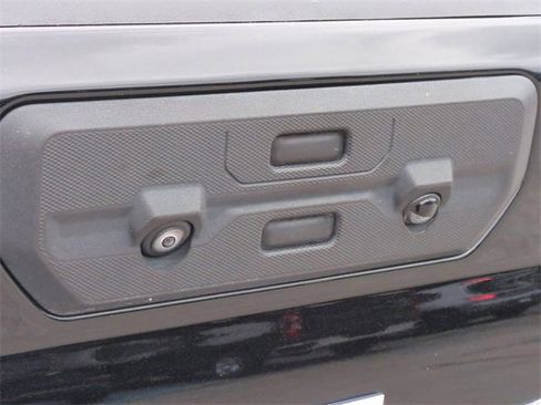 Certified 2023 Chevrolet Silverado 1500 RST image 16