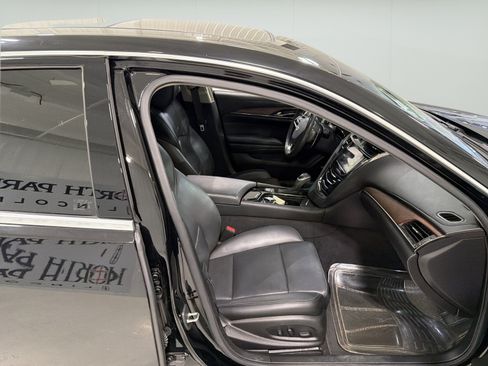 Used 2019 Cadillac CTS Luxury RWD image 13