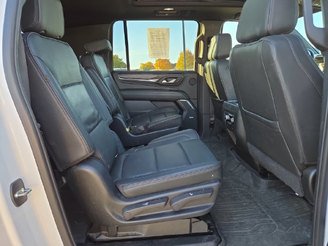 Used 2021 GMC Yukon XL Denali AWD/4WD image 37