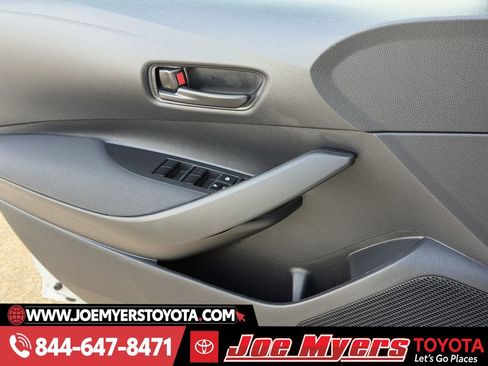 Used 2024 Toyota Corolla LE image 25