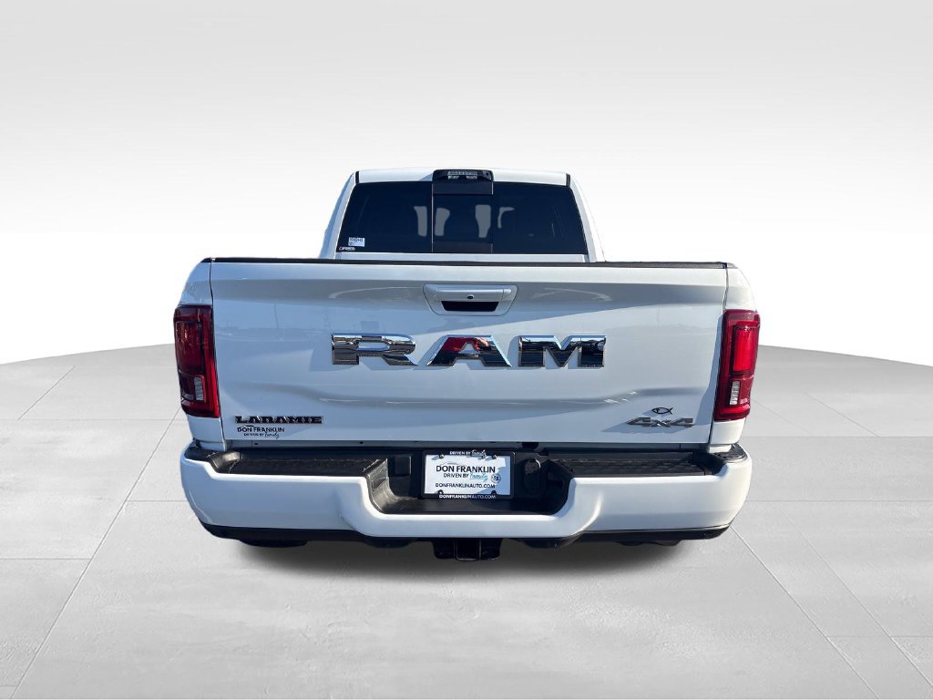 Used 2025 RAM 2500 Laramie AWD/4WD image 4