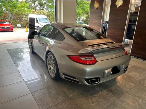 Used 2011 Porsche 911 4 Coupe image 6